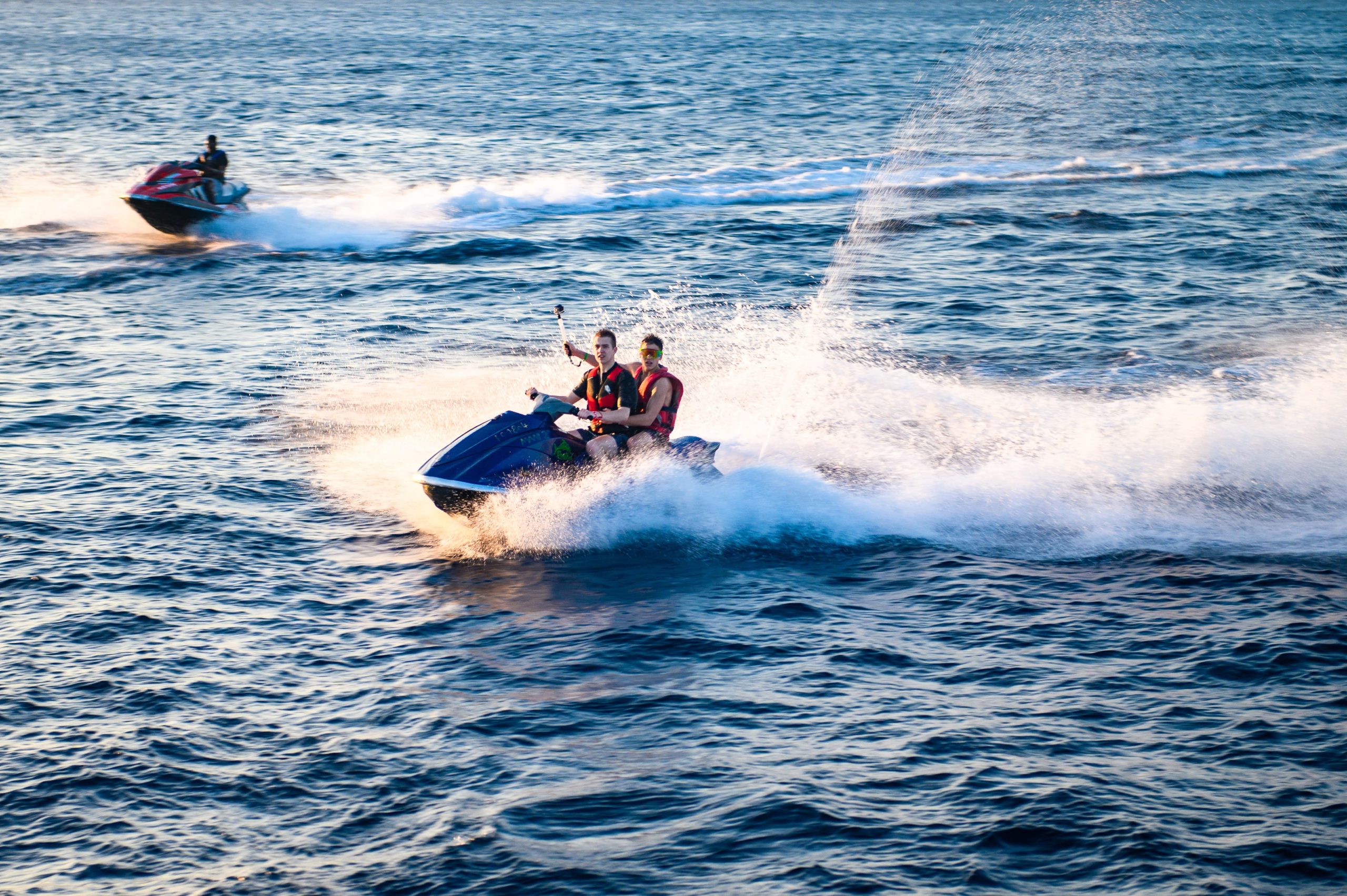 Benefits of Renting a Jet Ski for Your Next Vacation