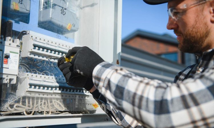 Protecting Your Montreal Home: Why Professional Generator Installation Is Critical